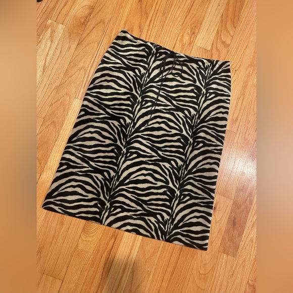 Vintage 90s Betsey Johnson Cream & Black Zebra Print Fur Skirt - Picture 8 of 8